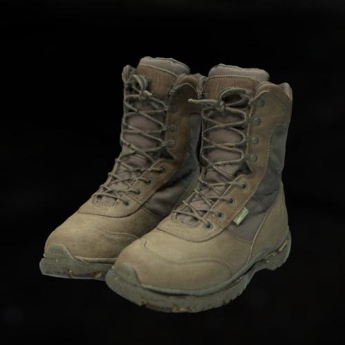 Army boots preview image